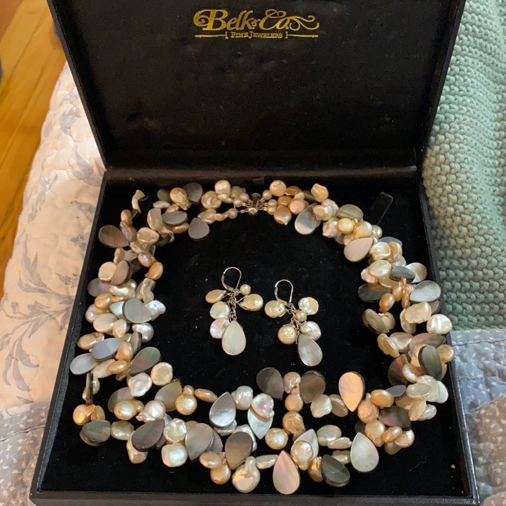 Mother of Pearl Necklace and earring set